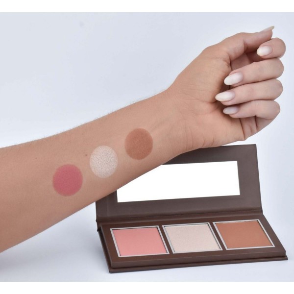 SS THE ULTIMATE FACE PALETTE